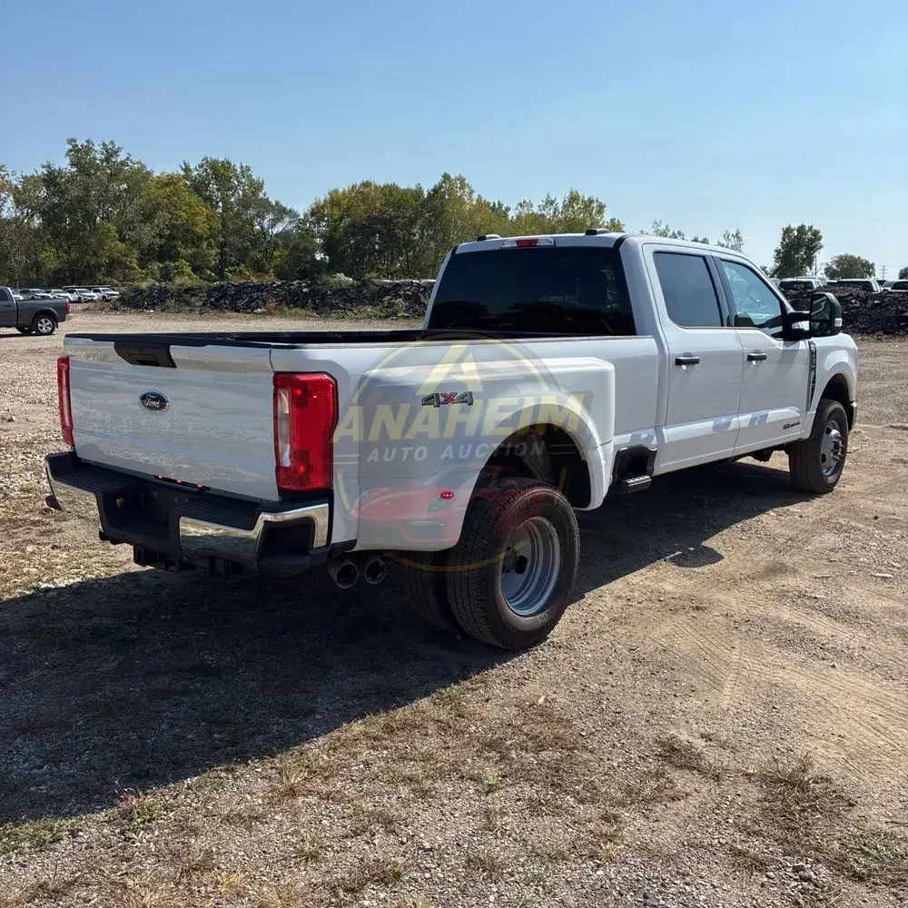 2023 Ford F350 S/D XLT