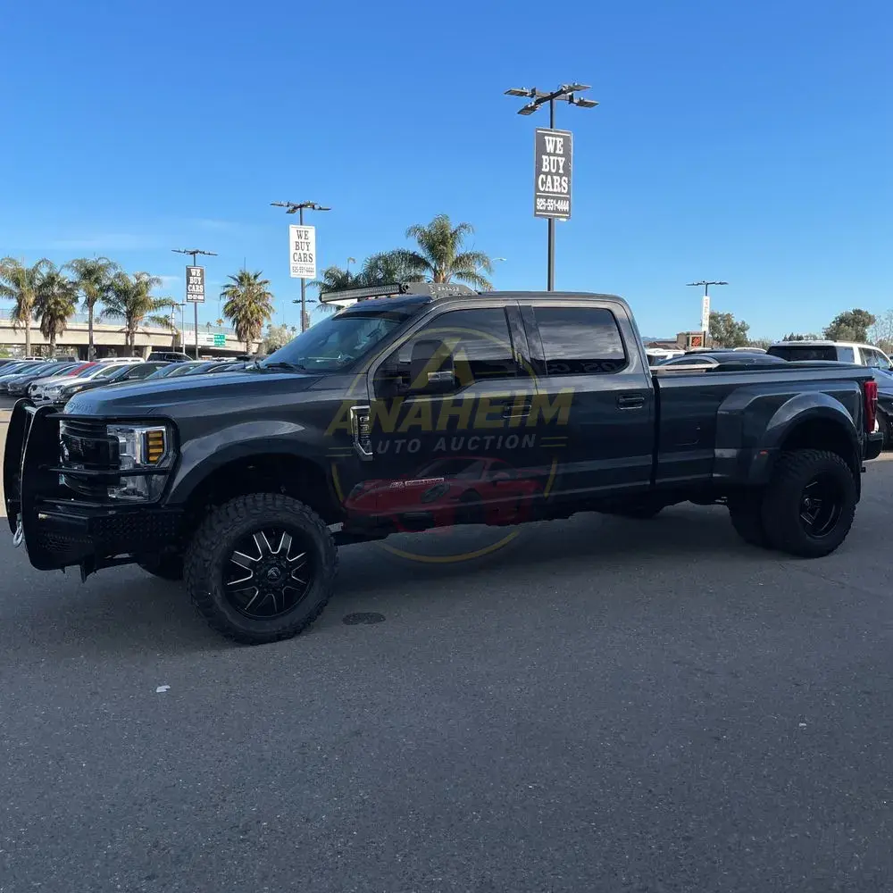 2019 Ford F-350 Super Duty Lariat