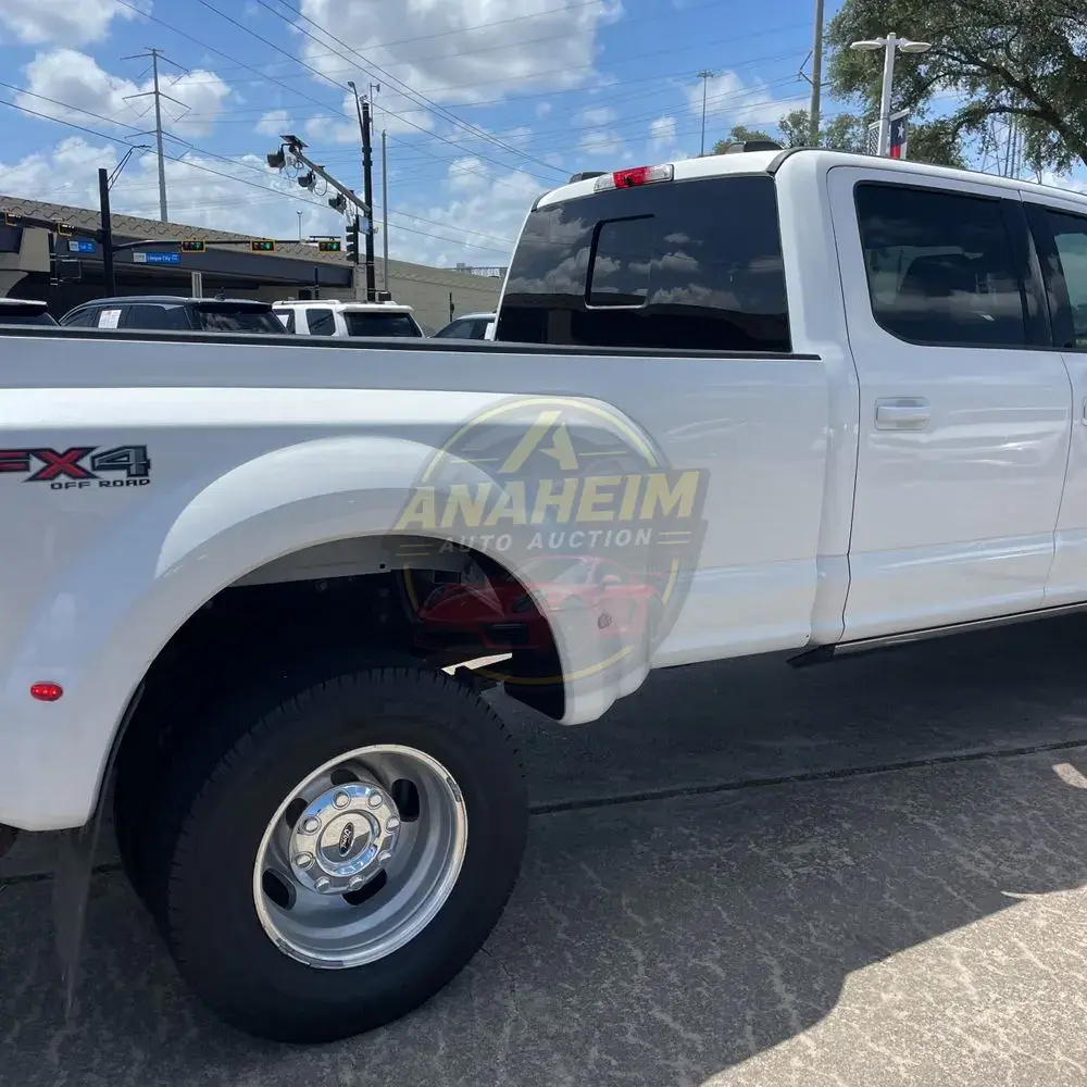 2021 Ford F-350 Super Duty Lariat