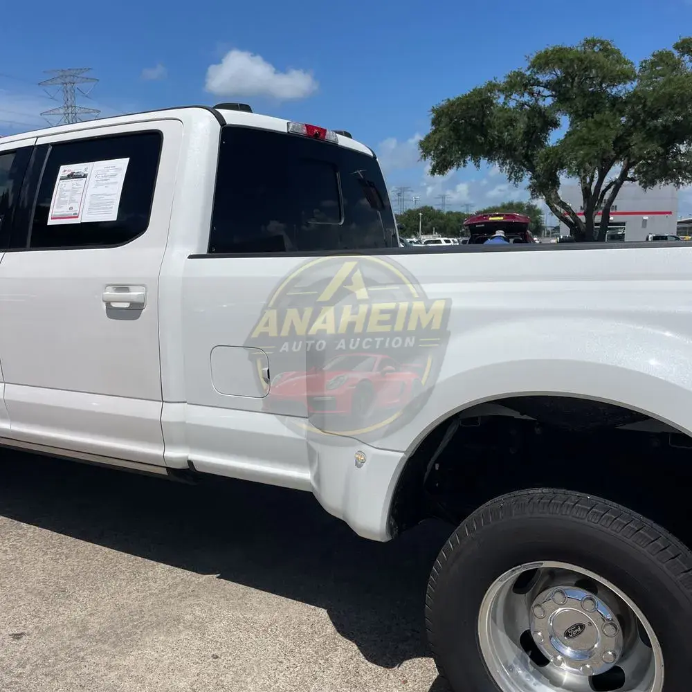 2021 Ford F-350 Super Duty Lariat