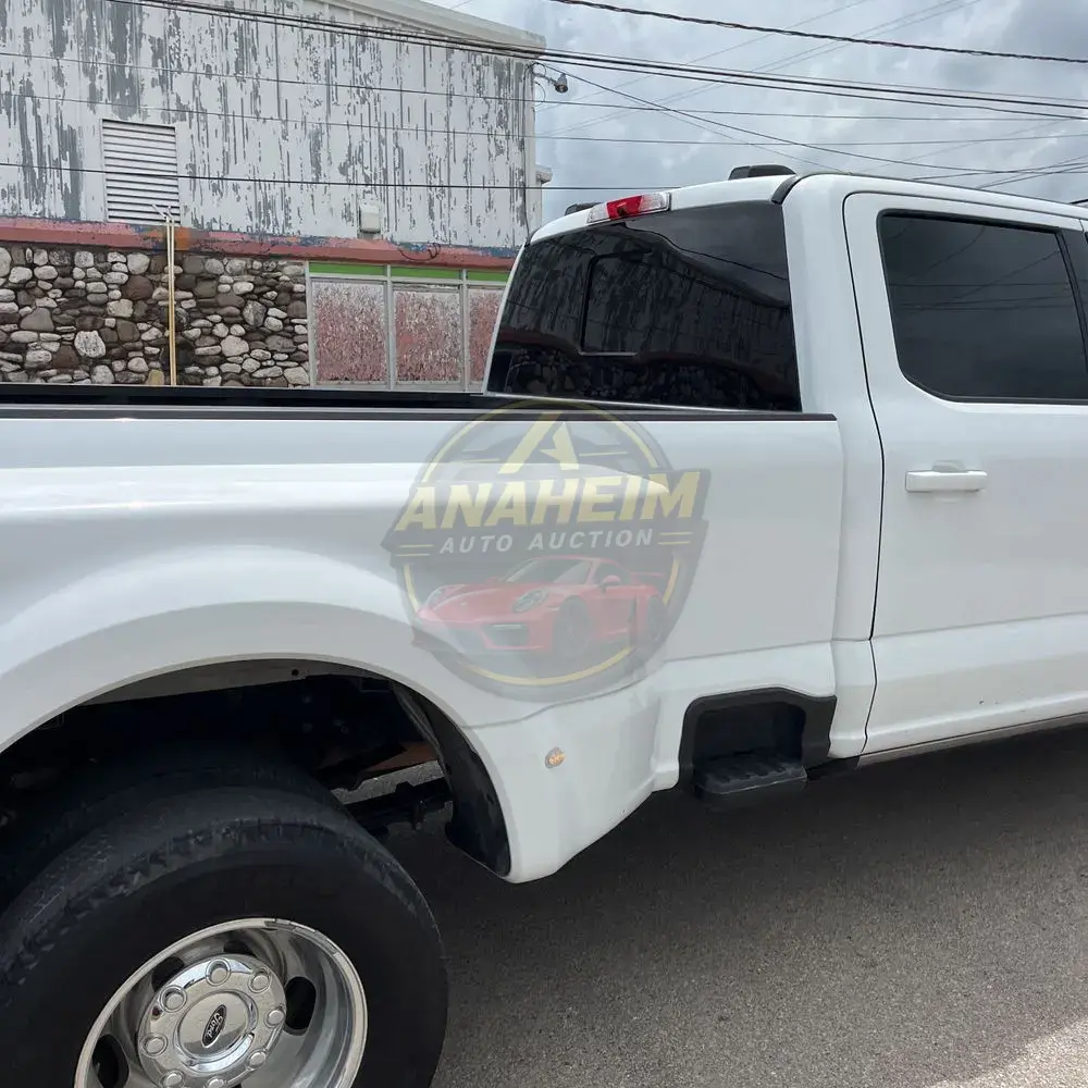 2023 Ford F-350 Super Duty Lariat