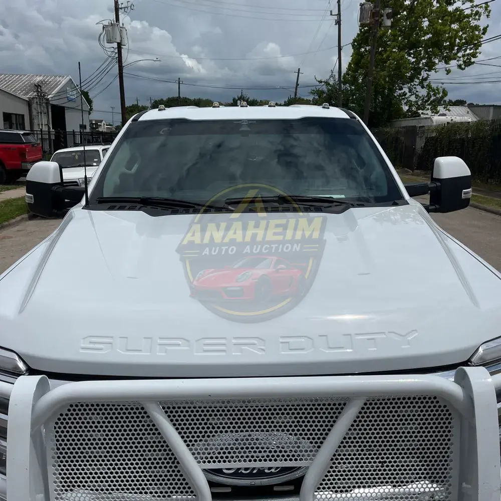 2023 Ford F-350 Super Duty Lariat