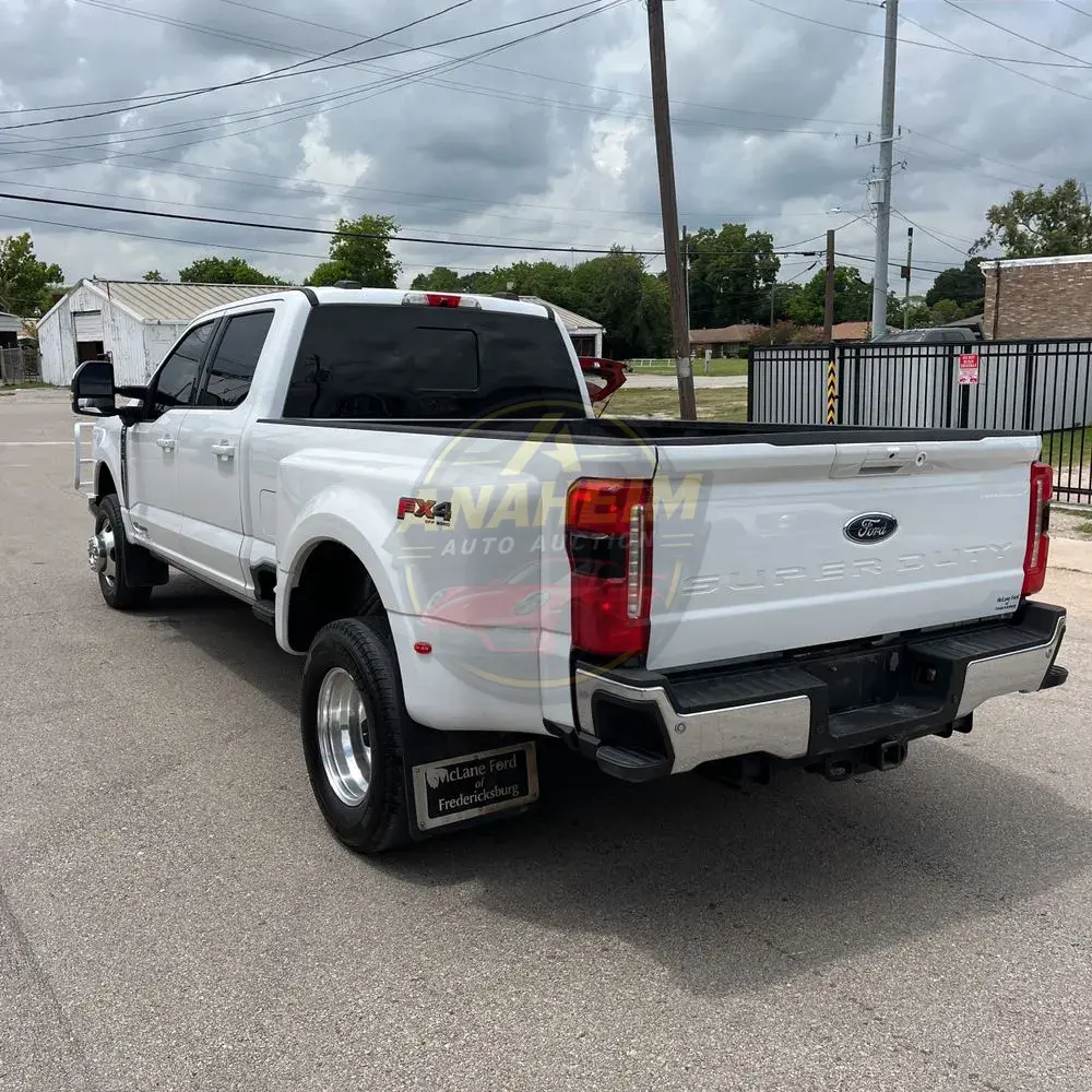 2023 Ford F-350 Super Duty Lariat