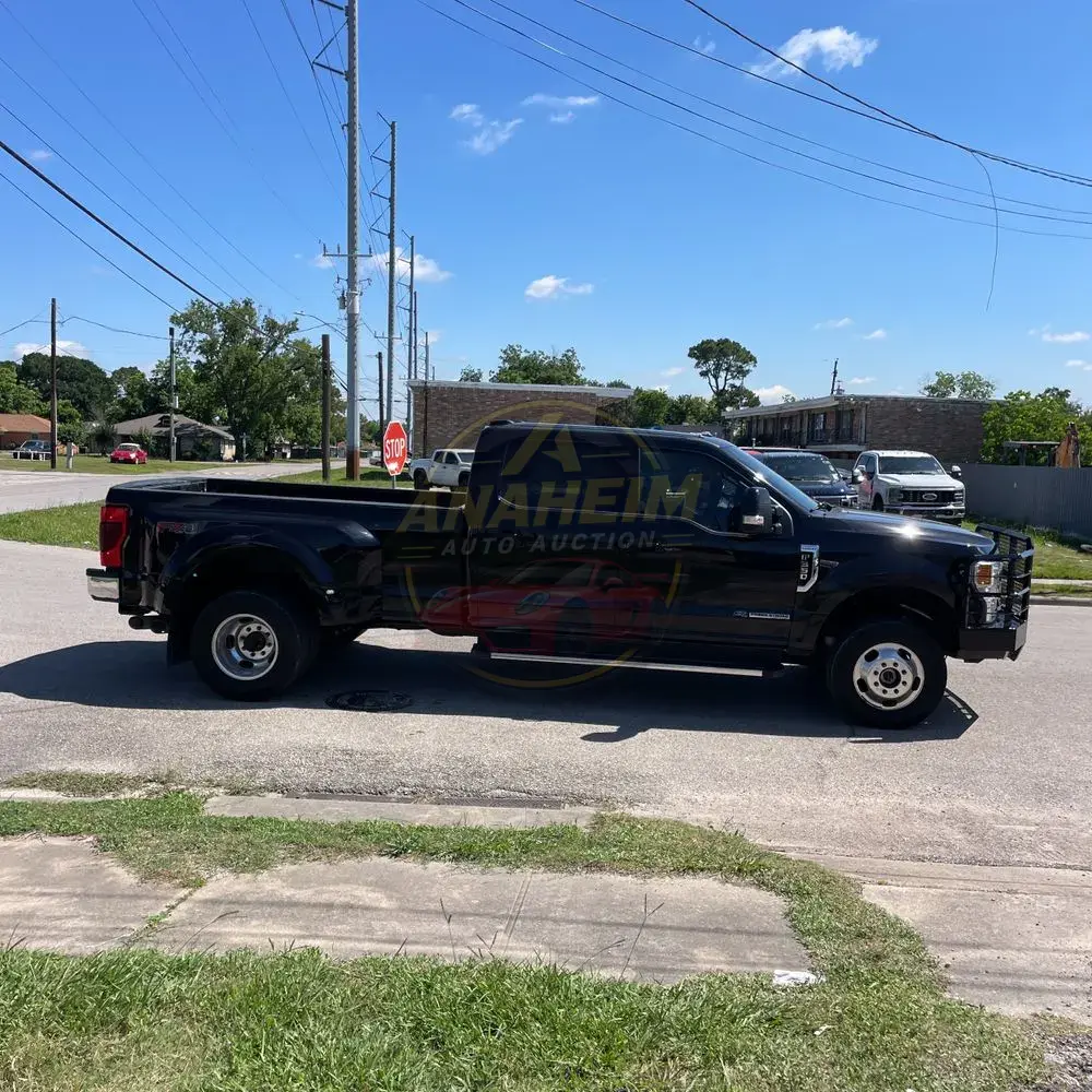 2022 Ford F-350 Super Duty Lariat