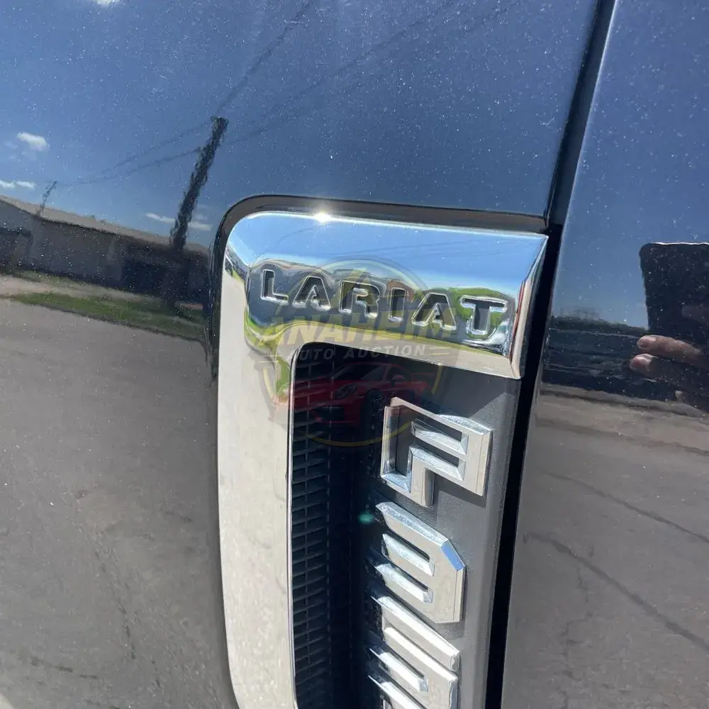 2022 Ford F-350 Super Duty Lariat