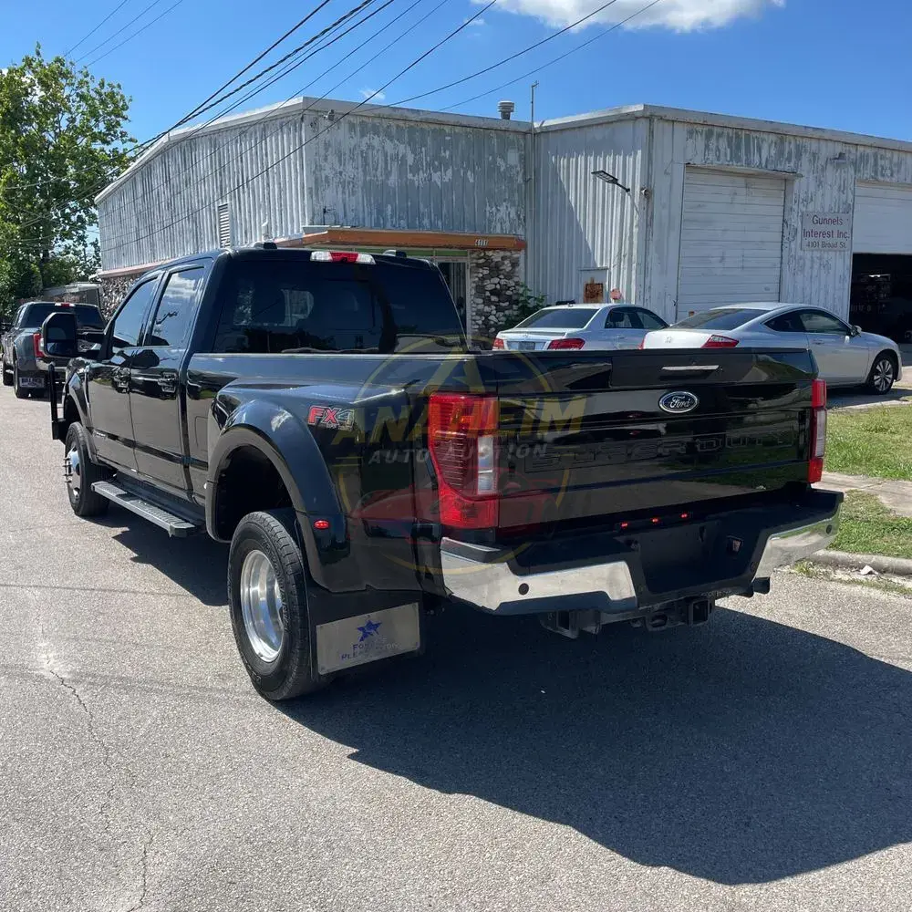 2022 Ford F-350 Super Duty Lariat