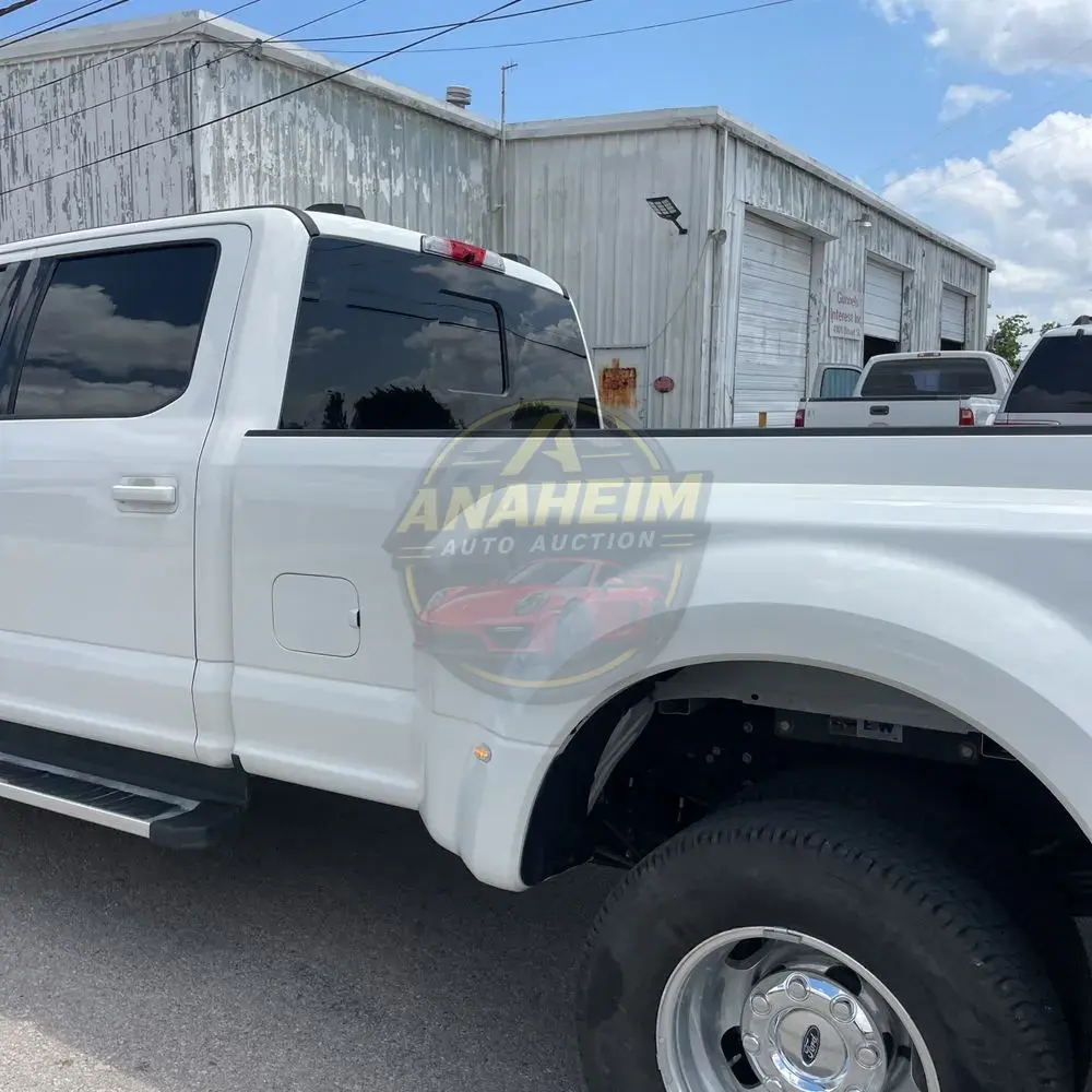 2022 Ford F-350 Super Duty Lariat