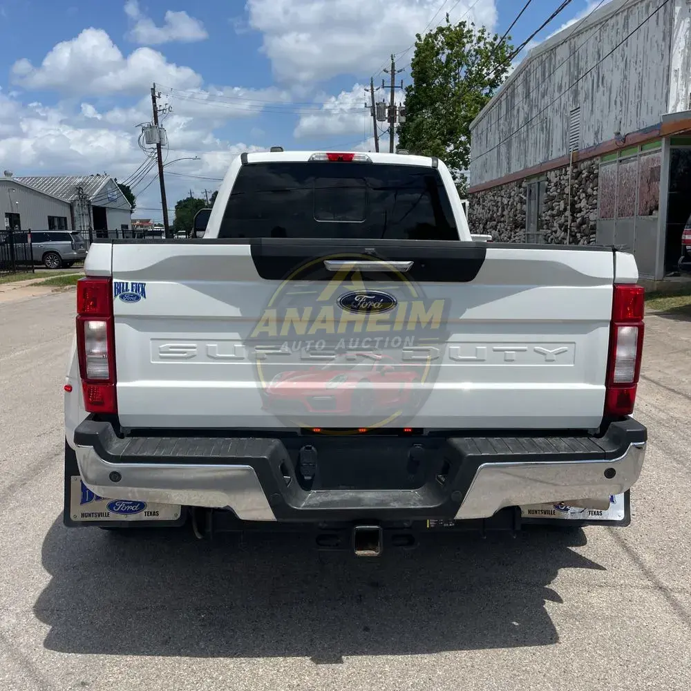 2022 Ford F-350 Super Duty Lariat