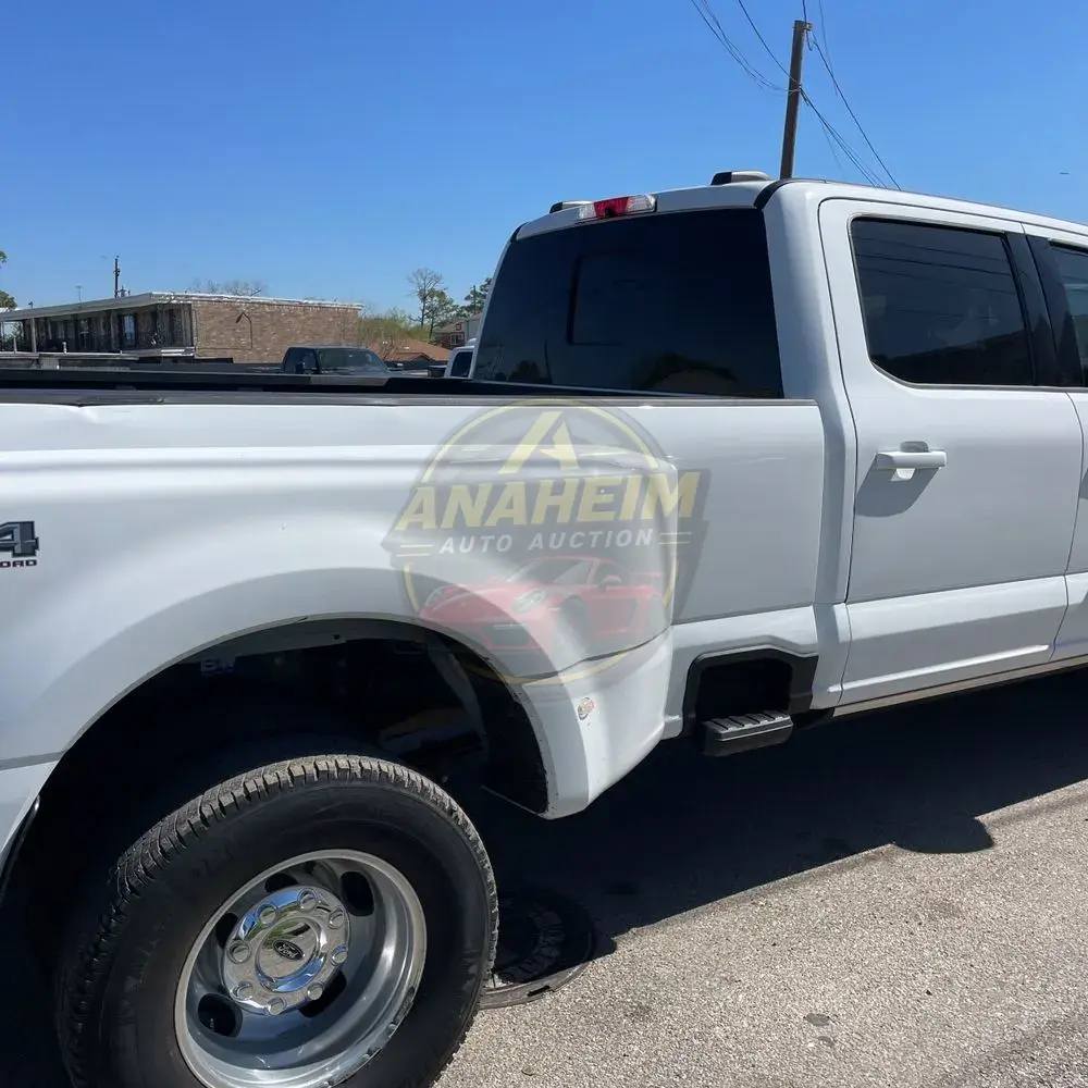 2023 Ford F-350 Super Duty Lariat
