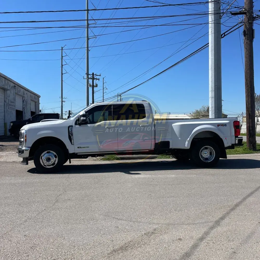 2023 Ford F-350 Super Duty Lariat