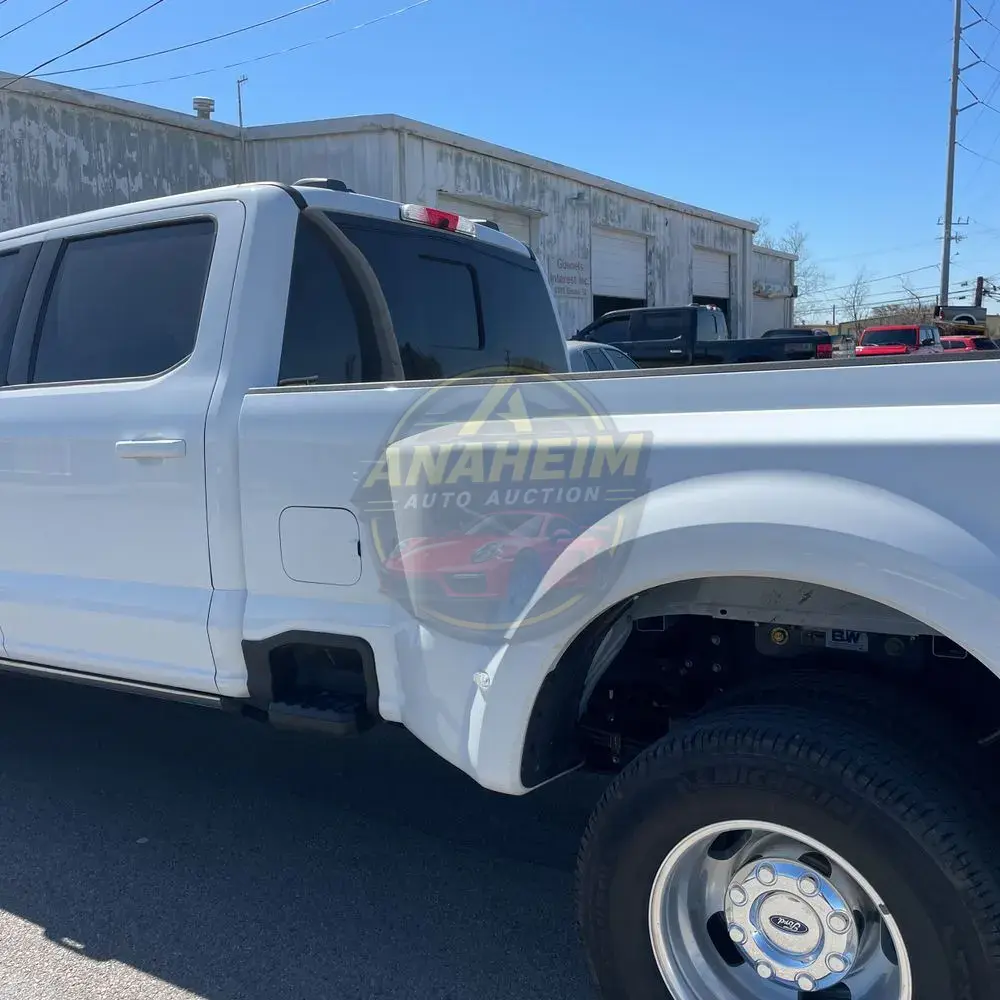 2023 Ford F-350 Super Duty Lariat