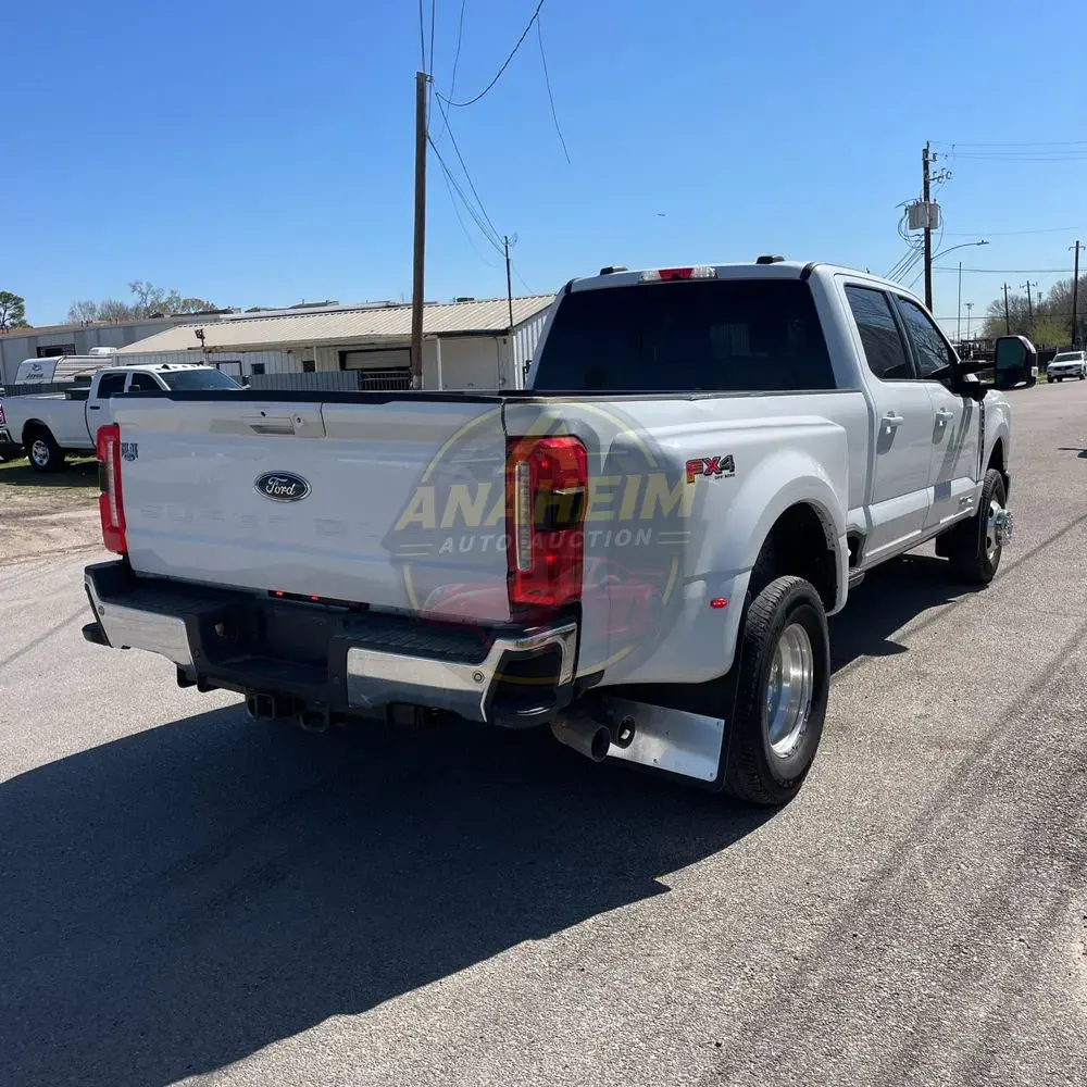2023 Ford F-350 Super Duty Lariat