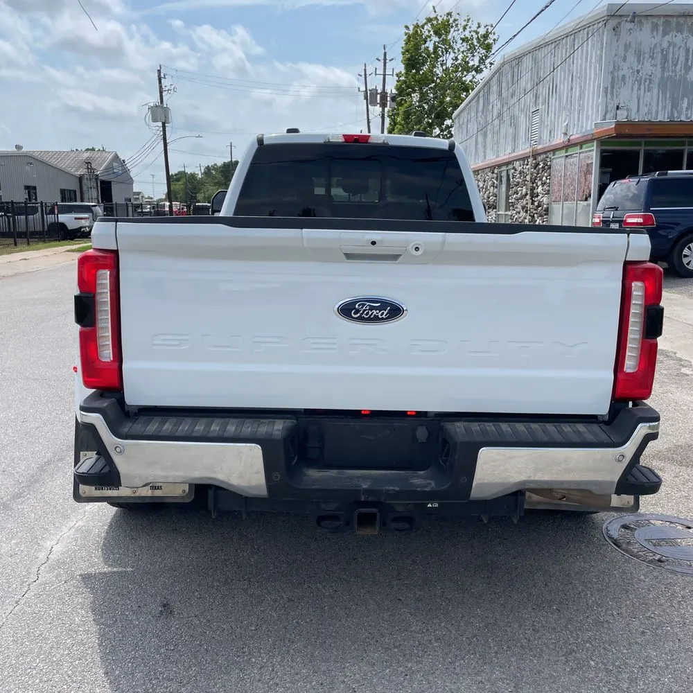 2023 Ford F-350 Super Duty Lariat