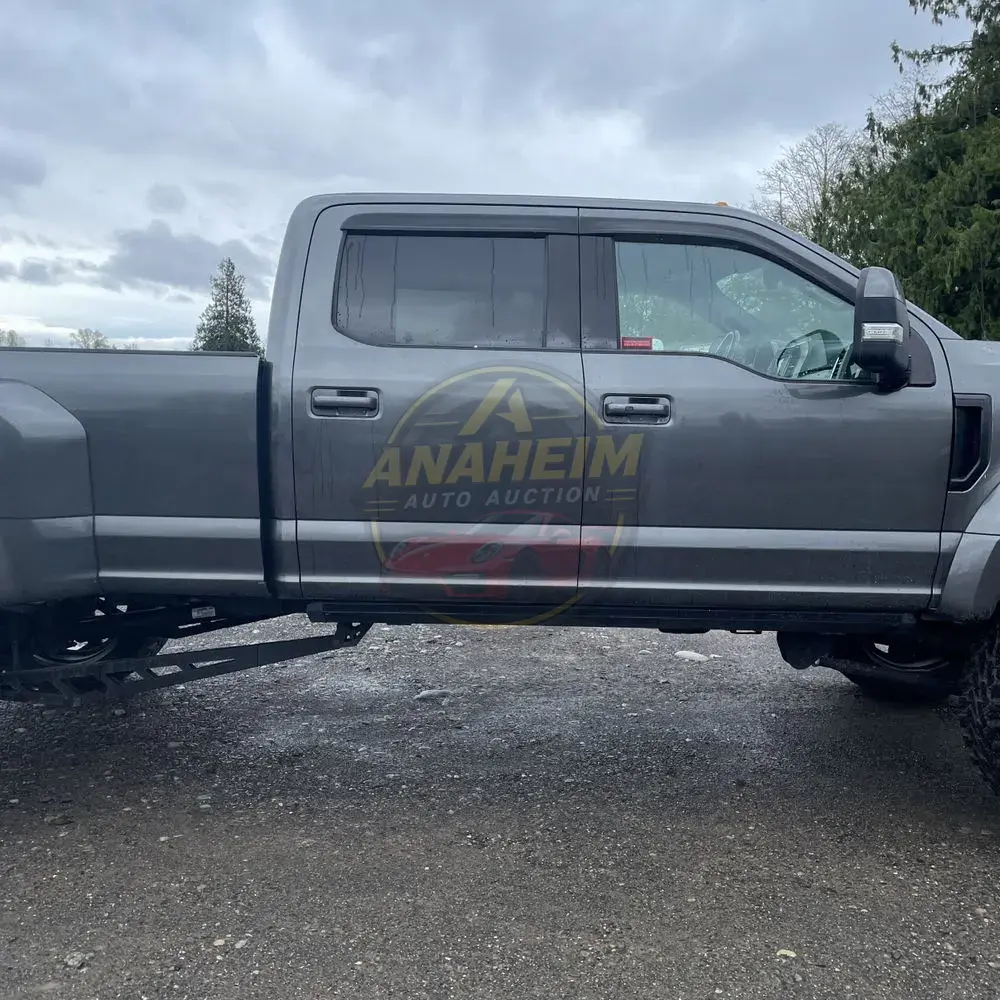 2017 Ford F350 S/D Platinum