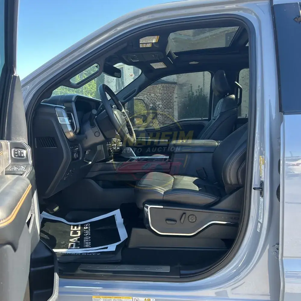 2024 Ford F-450 Super Duty Platinum