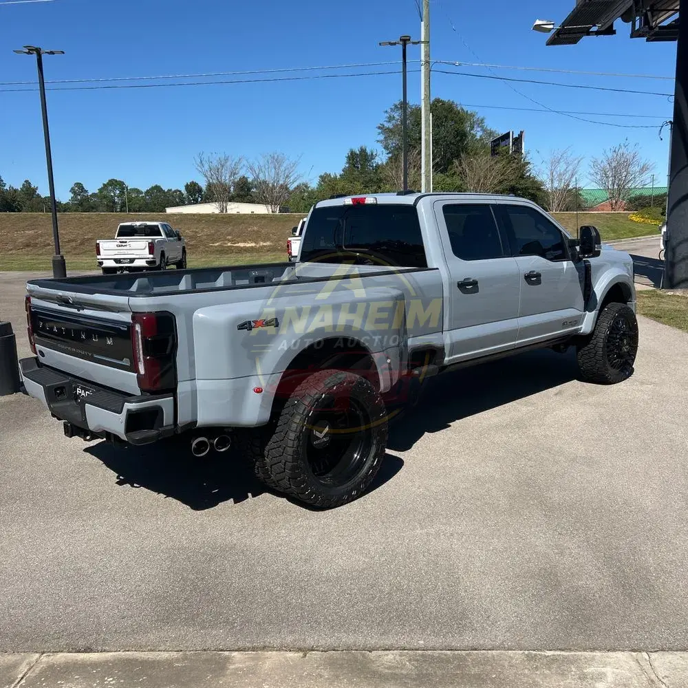 2024 Ford F-450 Super Duty Platinum