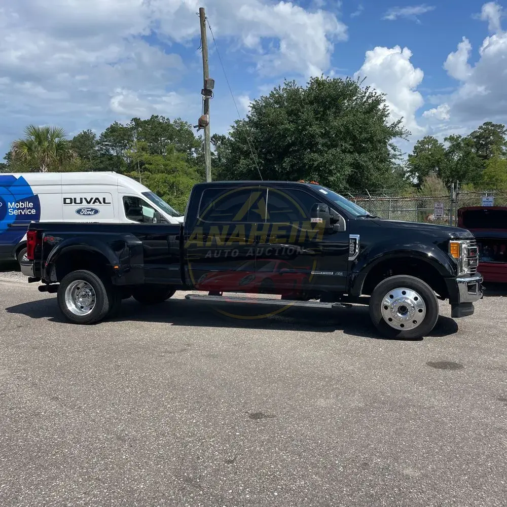 2017 Ford F-450 Super Duty Lariat