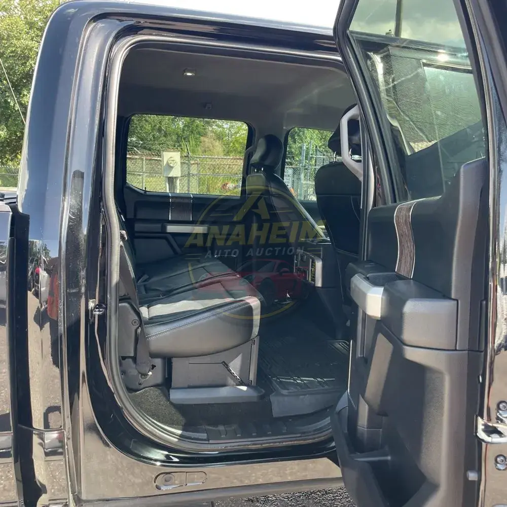 2017 Ford F-450 Super Duty Lariat