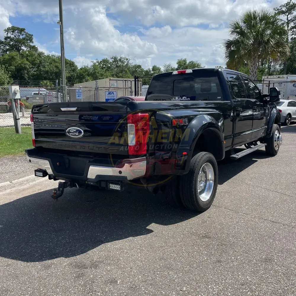 2017 Ford F-450 Super Duty Lariat