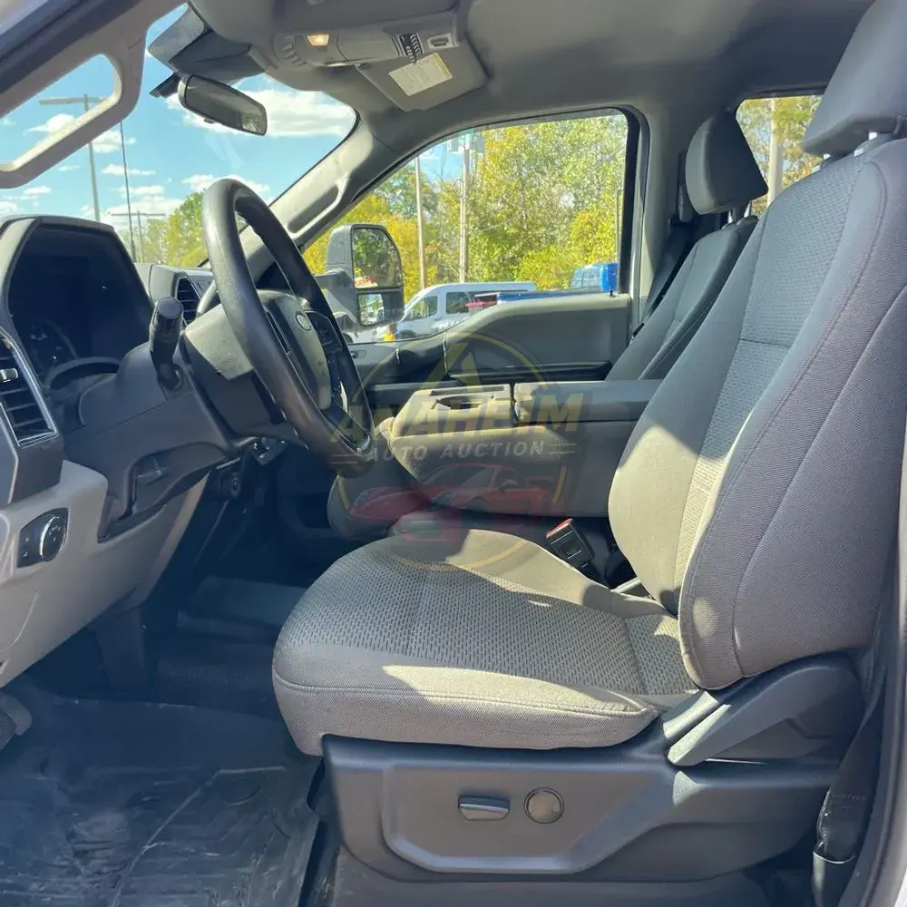 2022 Ford F-450 Super Duty XLT