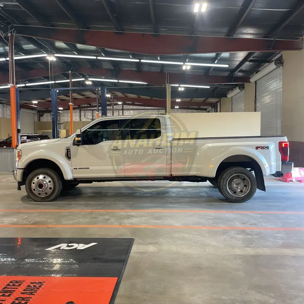 2022 Ford F-450 Super Duty Lariat