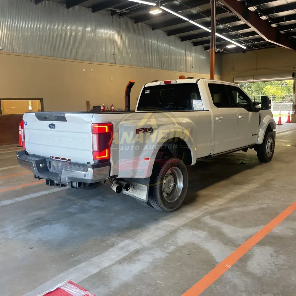 2022 Ford F-450 Super Duty Lariat