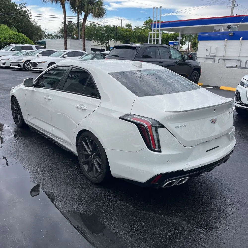 2022 Cadillac CT4-V Base