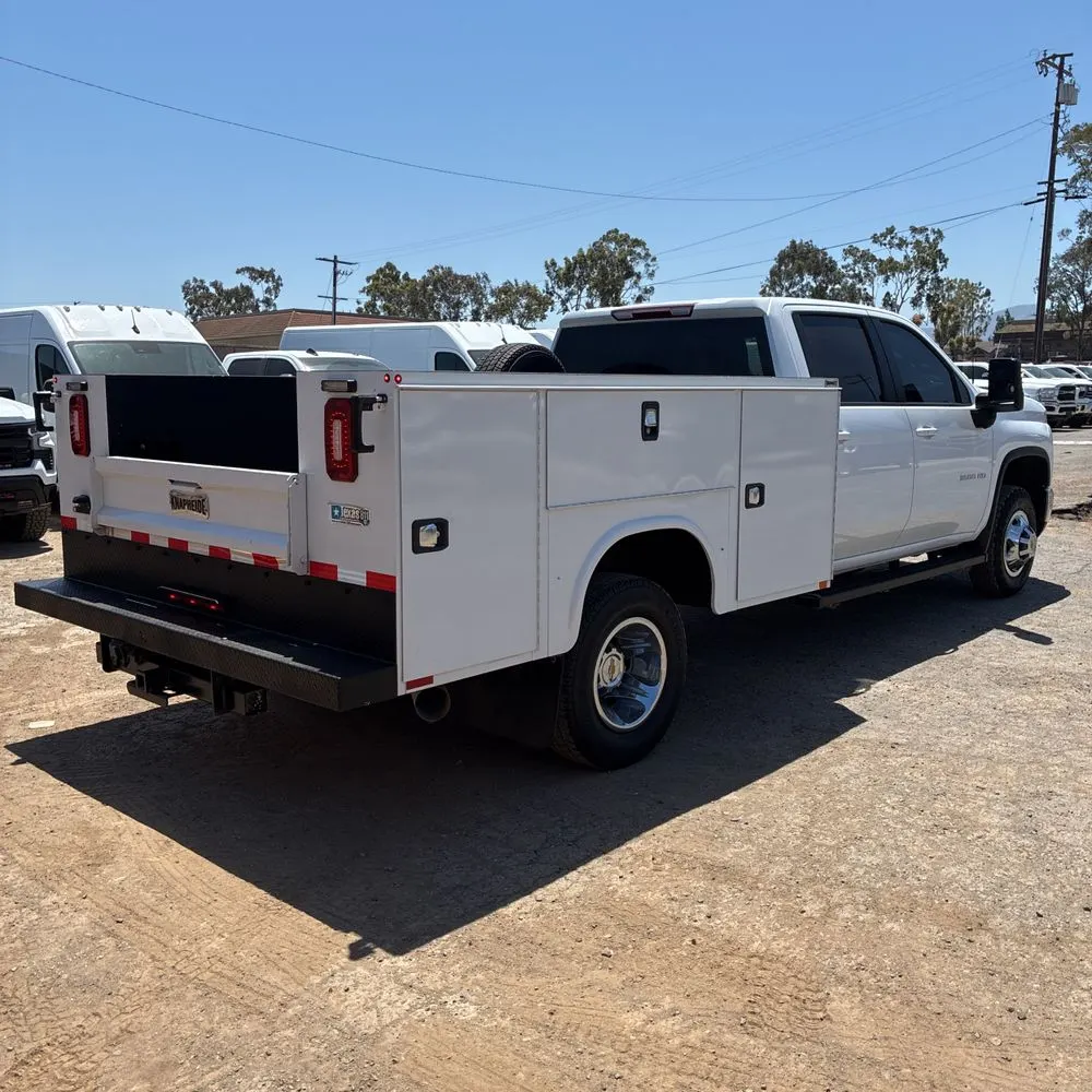 2024 Chevrolet Silverado 3500HD CC LT