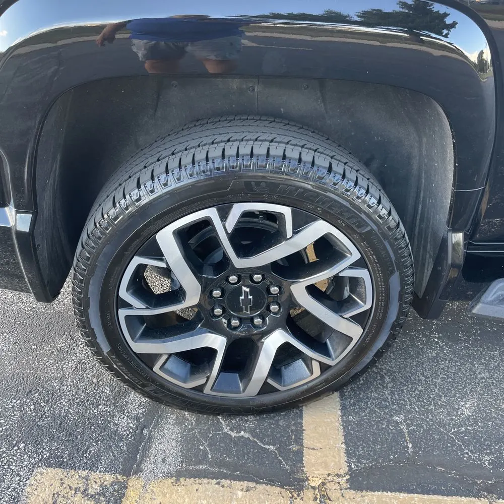 2024 Chevrolet Silverado EV RST