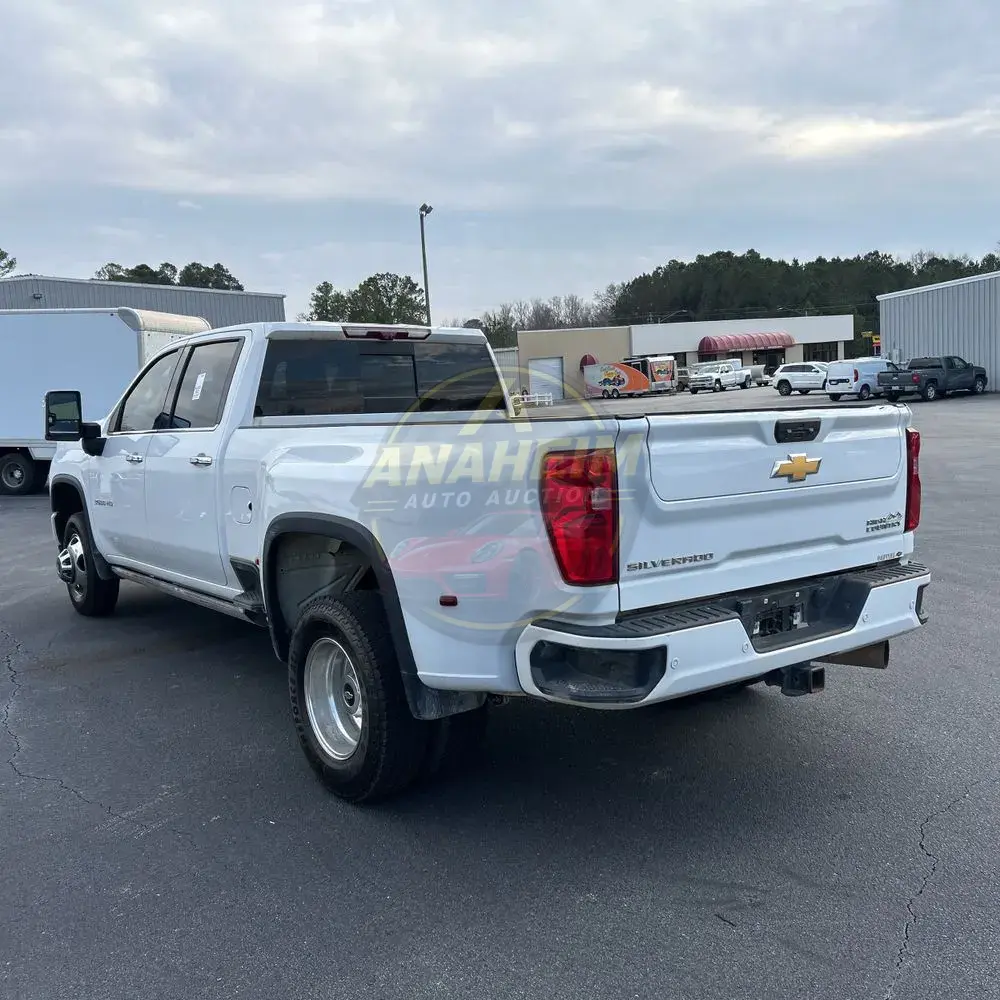 2022 Chevrolet Silverado 3500HD High Country