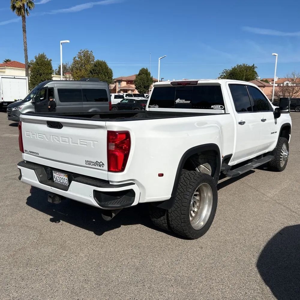 2023 Chevrolet Silverado 3500HD High Country