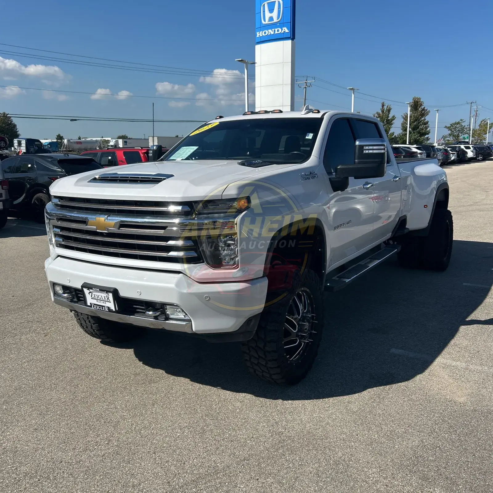 2023 Chevrolet Silverado 3500HD High Country