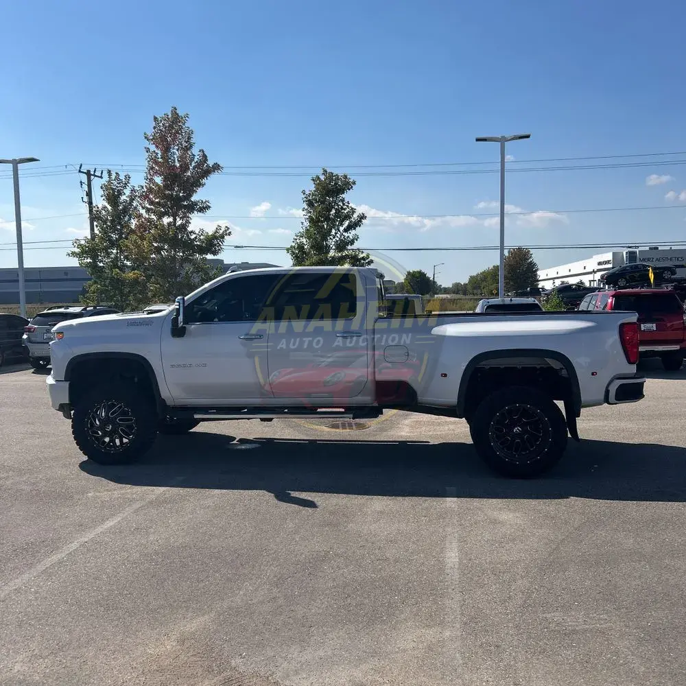 2023 Chevrolet Silverado 3500HD High Country