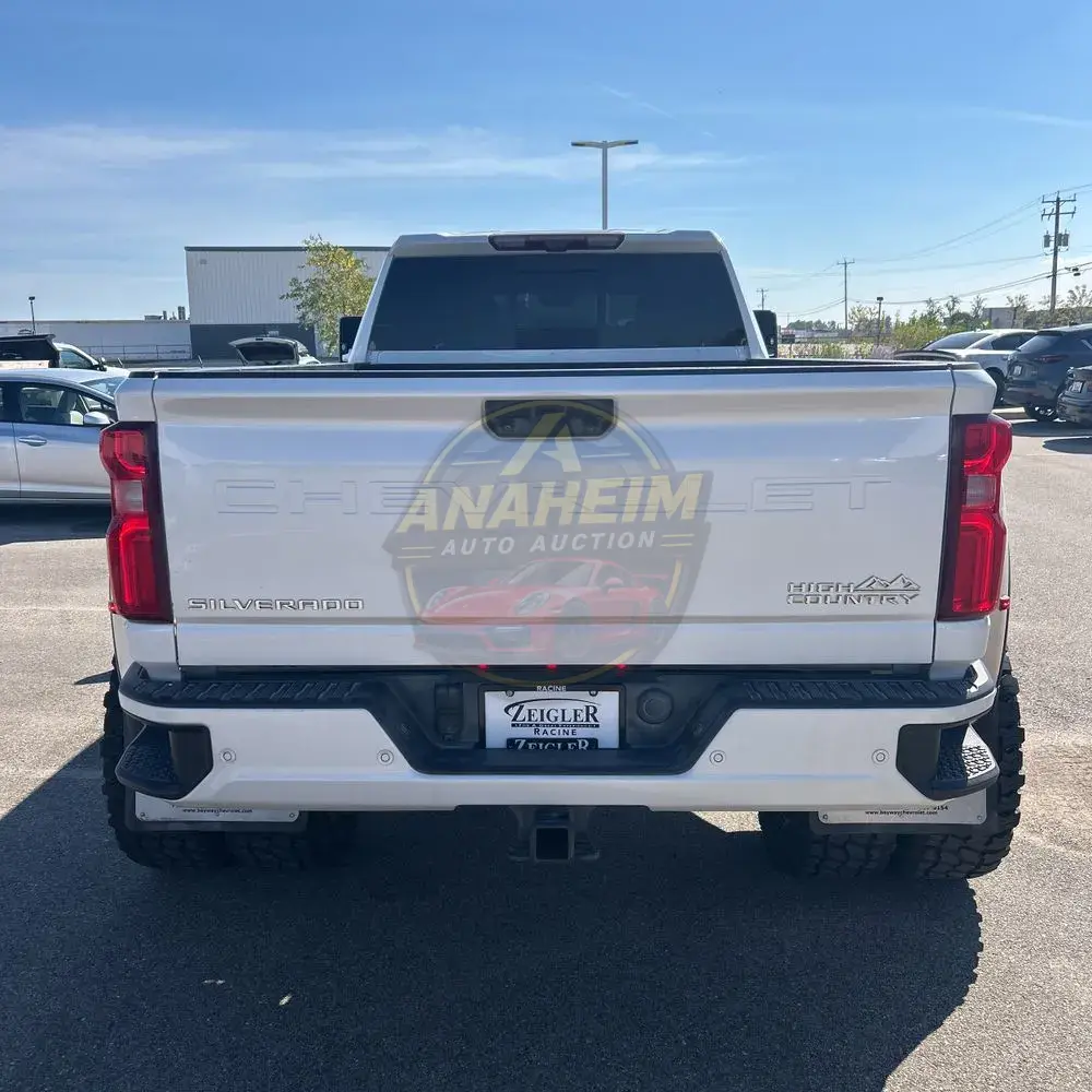 2023 Chevrolet Silverado 3500HD High Country
