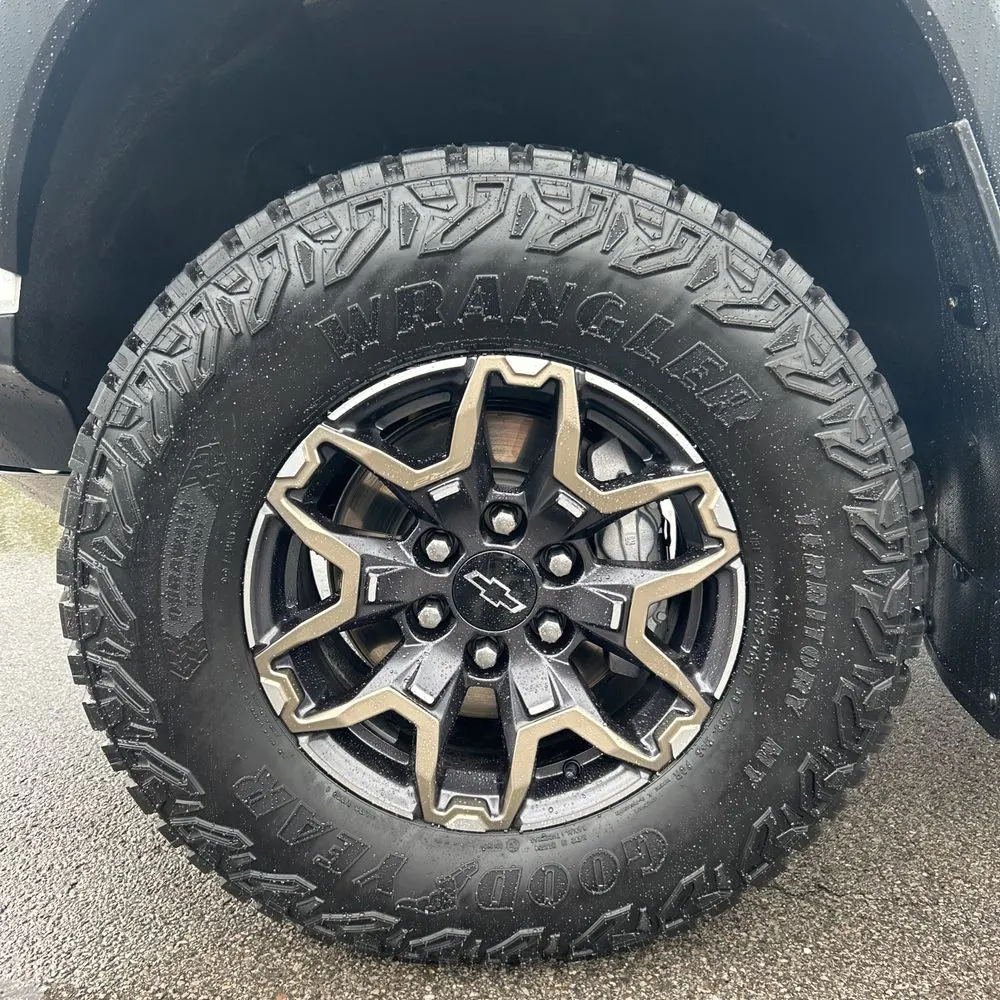 2025 Chevrolet Colorado ZR2