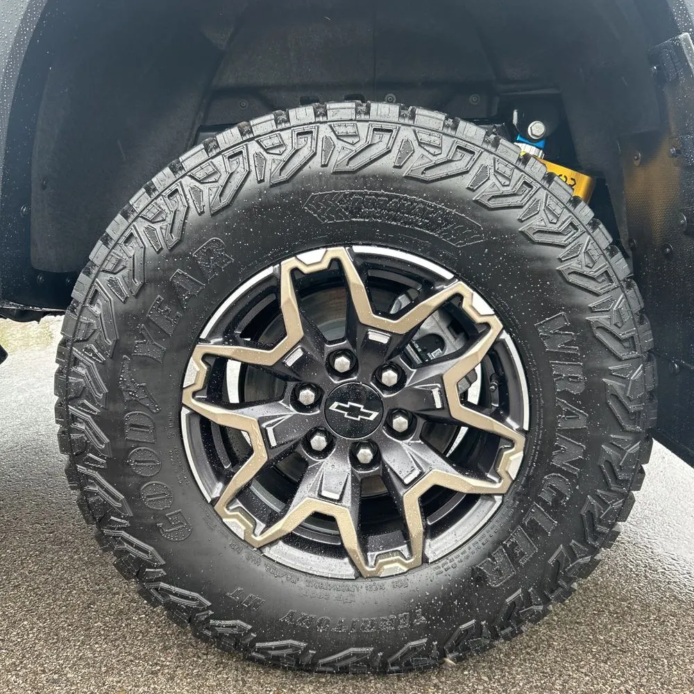 2025 Chevrolet Colorado ZR2