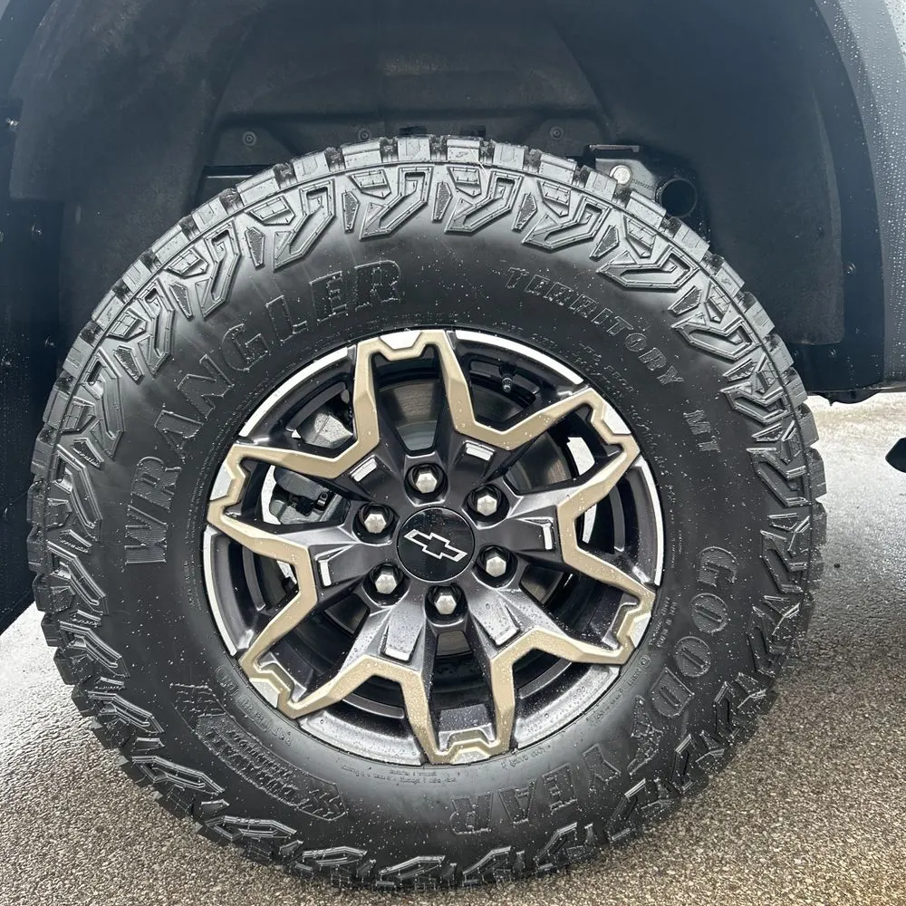 2025 Chevrolet Colorado ZR2