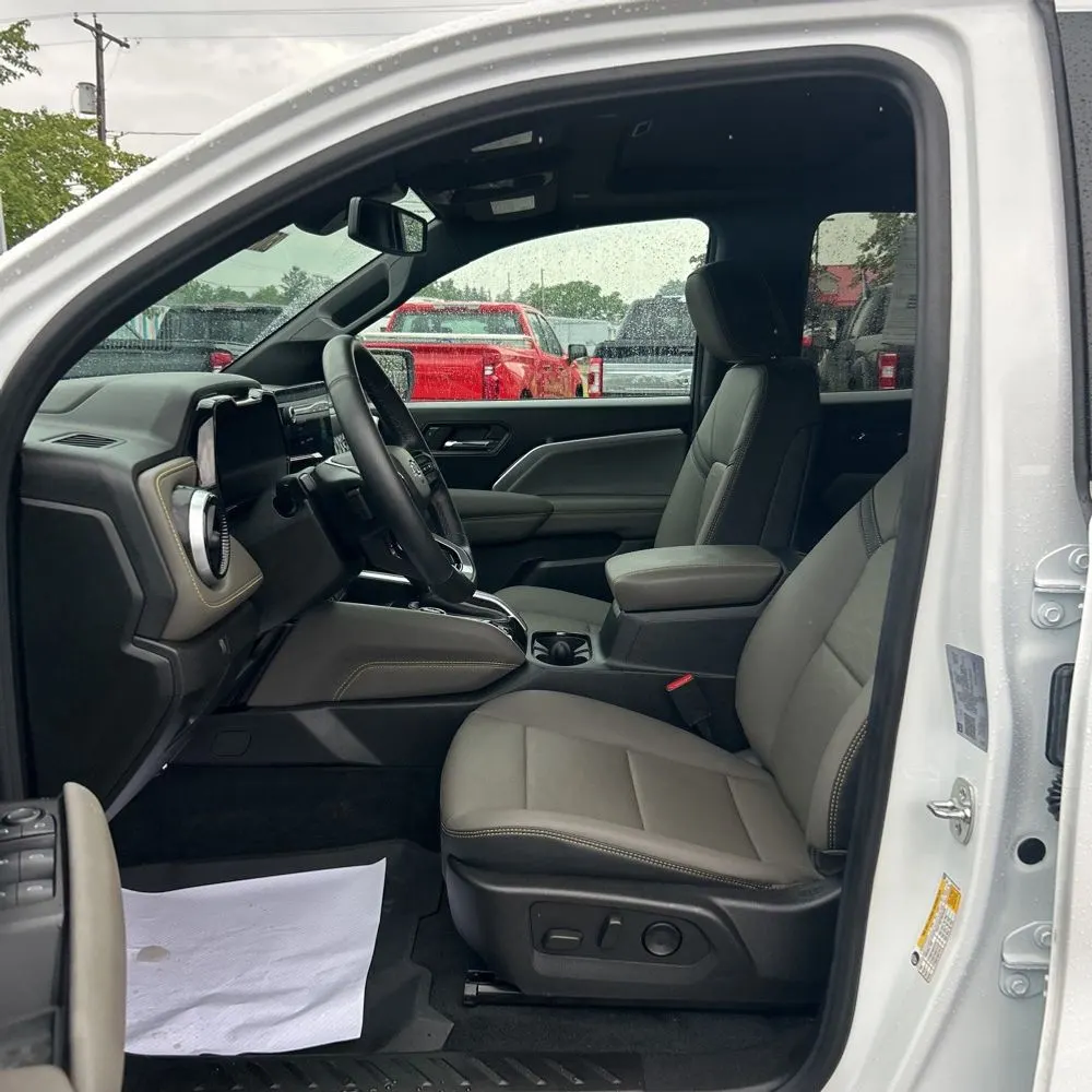 2025 Chevrolet Colorado ZR2