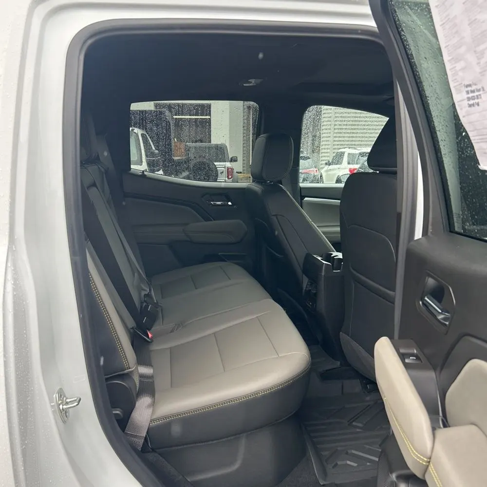 2025 Chevrolet Colorado ZR2
