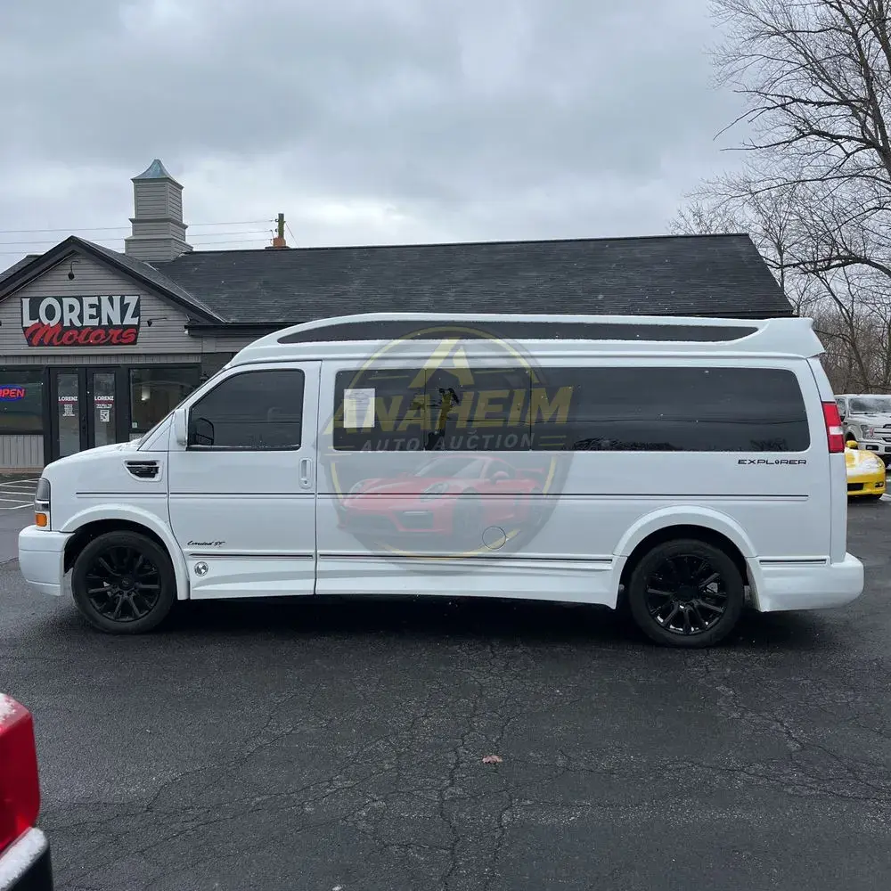 2022 Chevrolet Express 2500