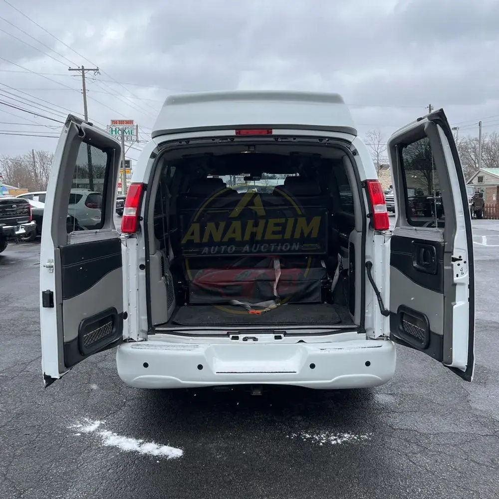 2022 Chevrolet Express 2500