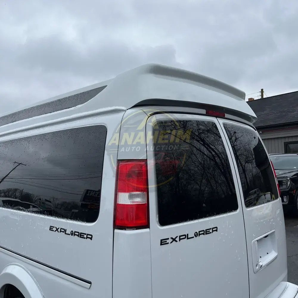 2022 Chevrolet Express 2500