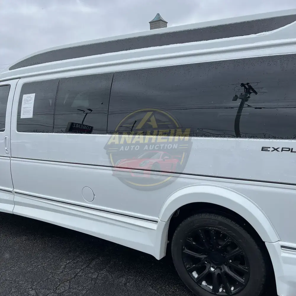 2022 Chevrolet Express 2500