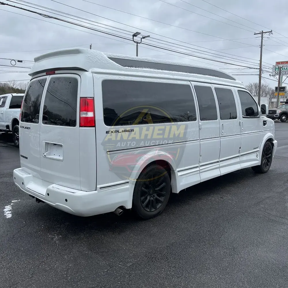 2022 Chevrolet Express 2500