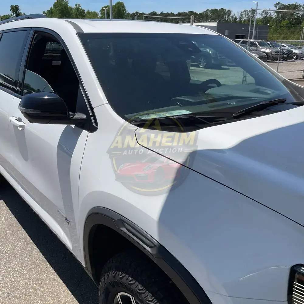 2024 GMC Acadia AT4