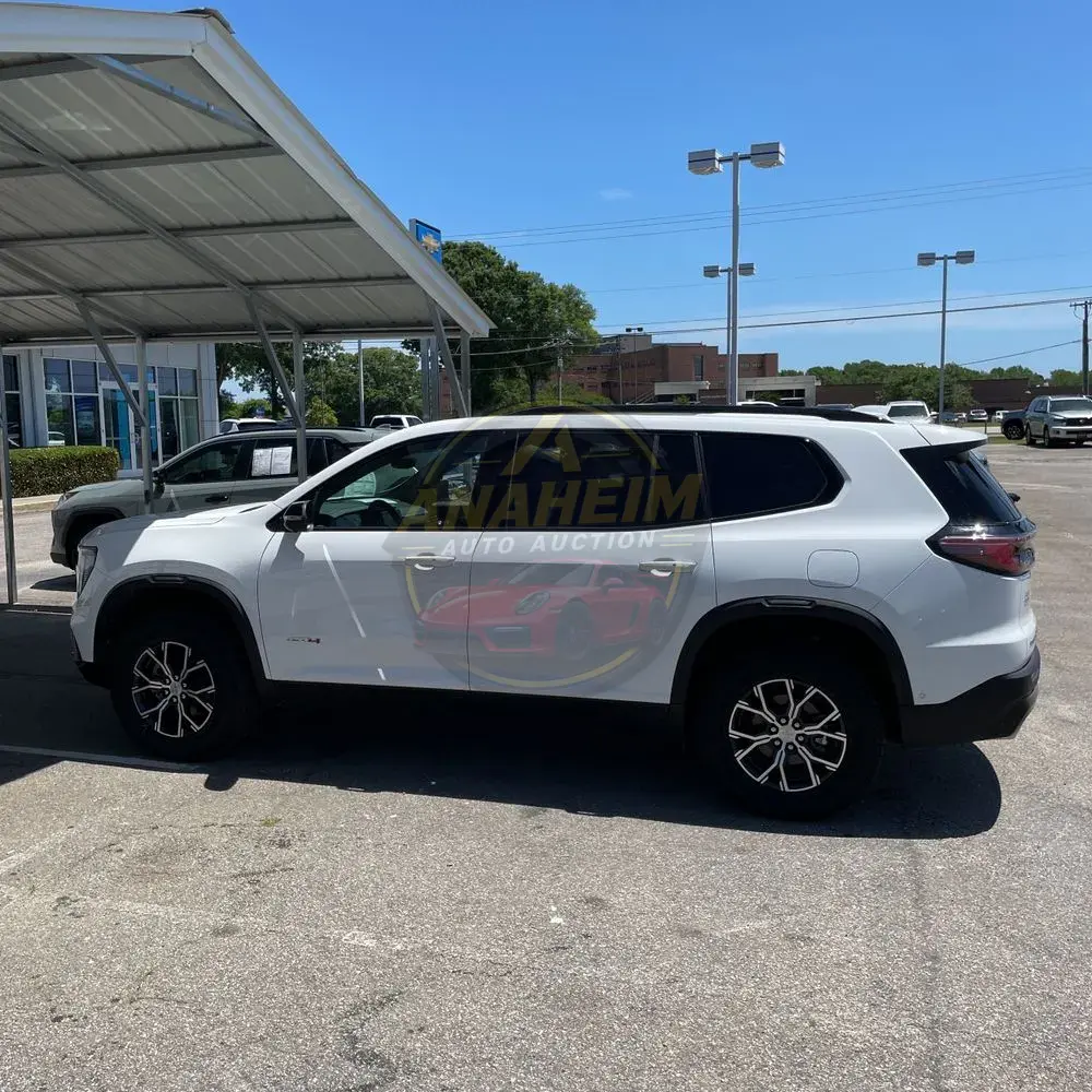 2024 GMC Acadia AT4
