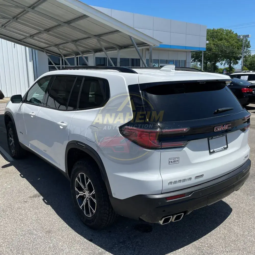 2024 GMC Acadia AT4