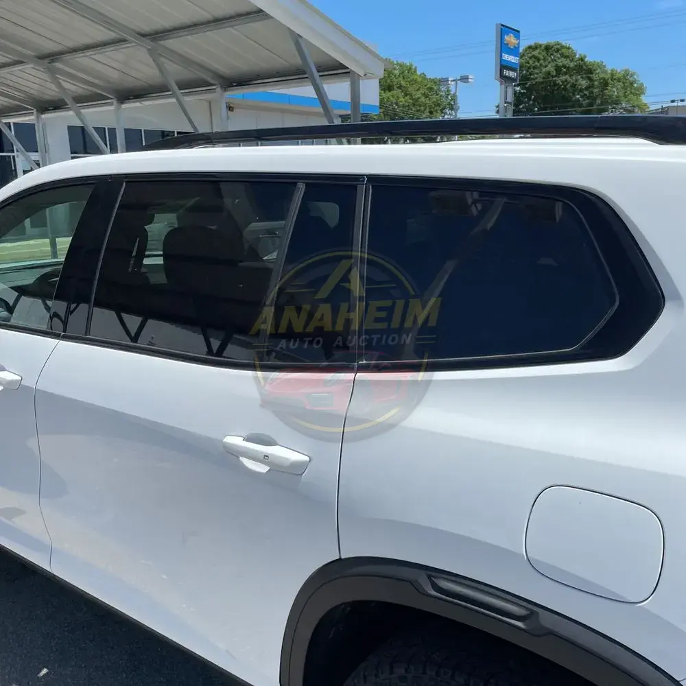 2024 GMC Acadia AT4