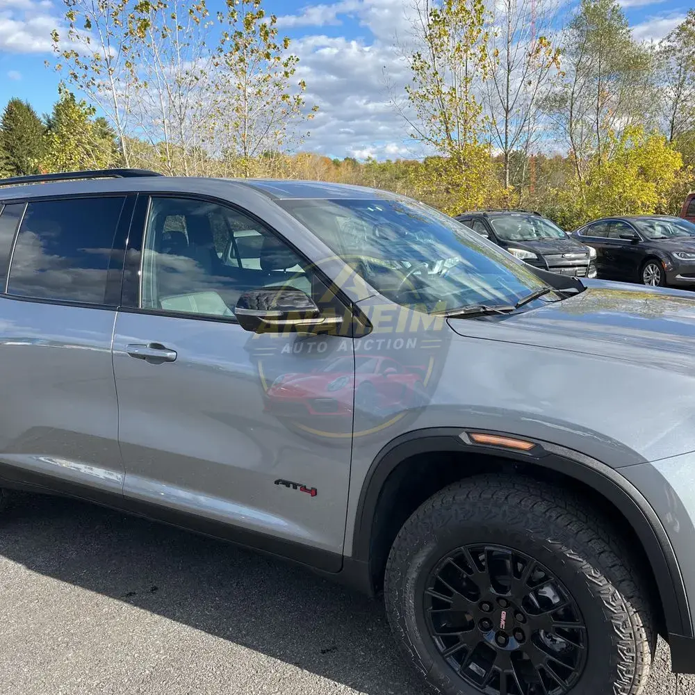2025 GMC Acadia AT4