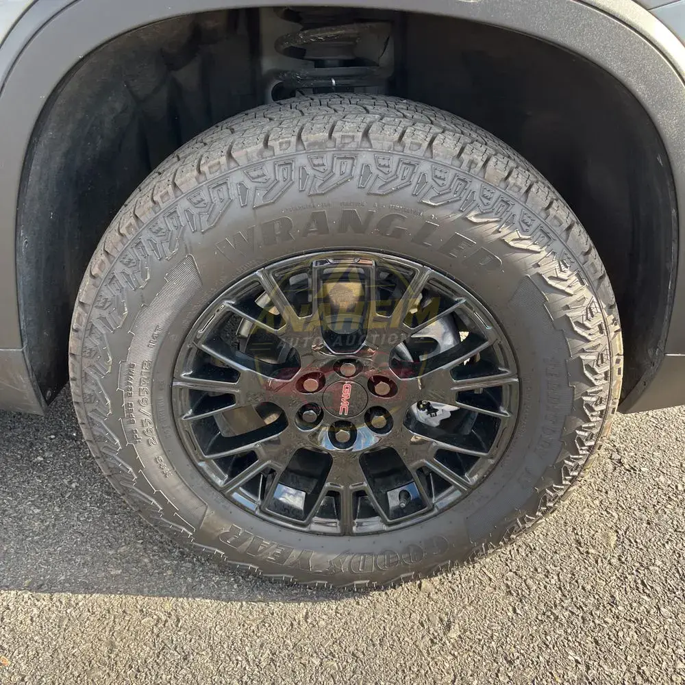 2025 GMC Acadia AT4